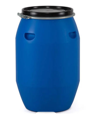 Cilindro plástico reciclado azul 125L da cabeça aberta em volta da embalagem química