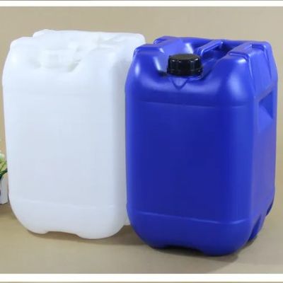 tanque de água fechado 25L da espessura de parede de 1.2mm que empilha o cilindro químico líquido HPDE do quadrado