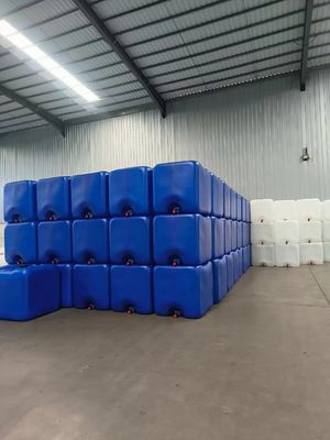 Tanque de armazenamento de produtos químicos IBC de 1000 L Tanque de armazenamento de água de plástico azul