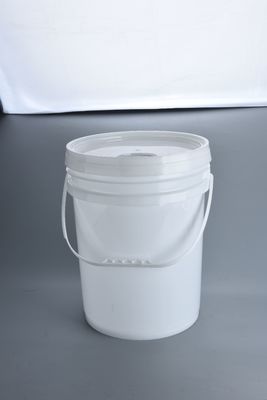 Balde de tinta plástica personalizável de 18L para embalagens químicas com vários tamanhos disponíveis