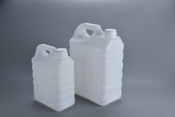 2.5L Branco HDPE plástico Jerry Can com cabeça apertada e tampa de parafuso para personalização
